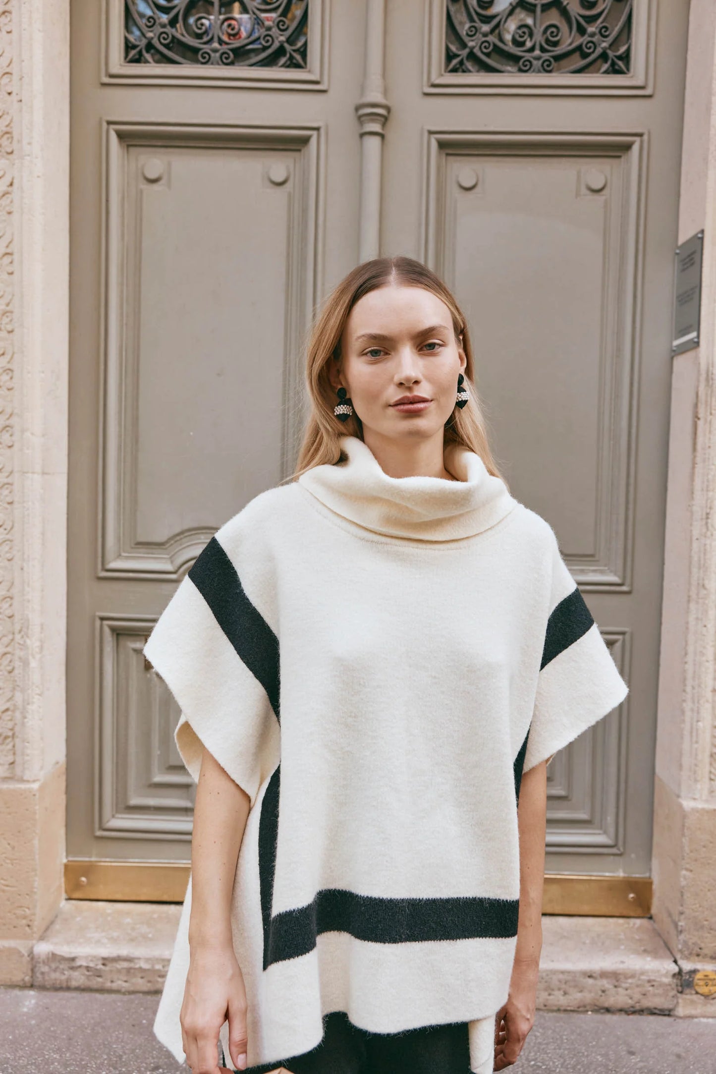 Avino Poncho